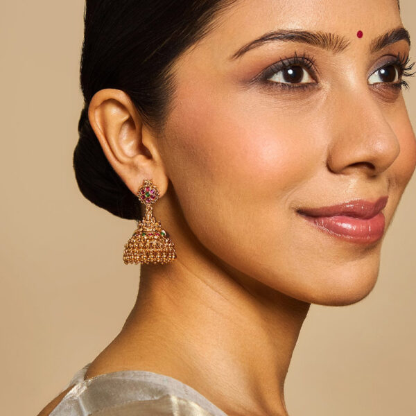VCTRN JHUMKAS