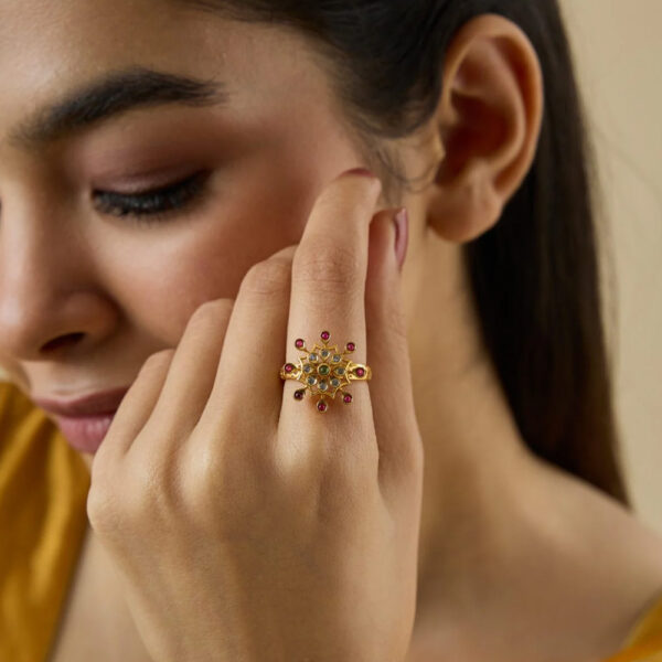 FINGER RING
